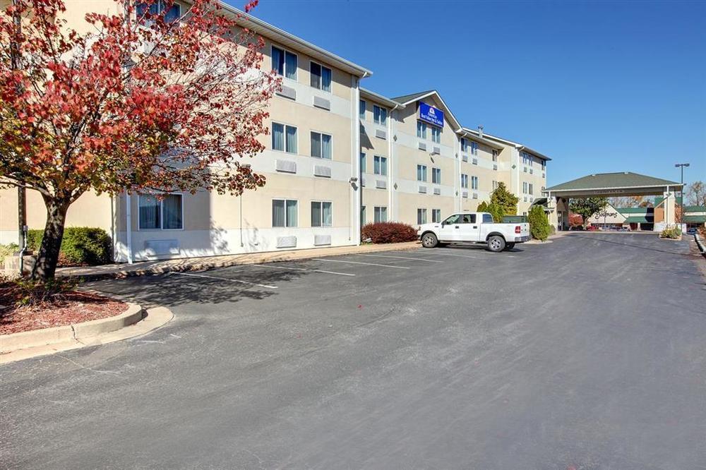 Americas Best Value Inn And Suites Saint Charles Buitenkant foto