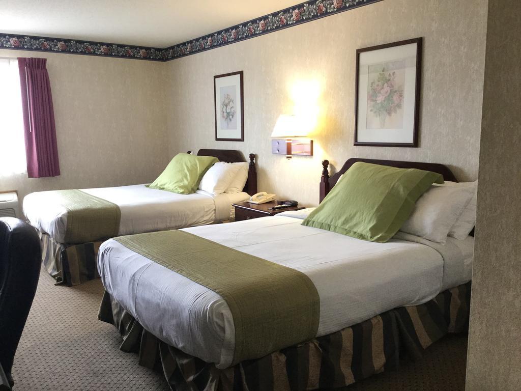 Americas Best Value Inn And Suites Saint Charles Buitenkant foto