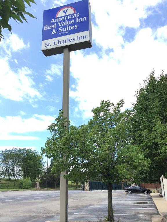 Americas Best Value Inn And Suites Saint Charles Buitenkant foto