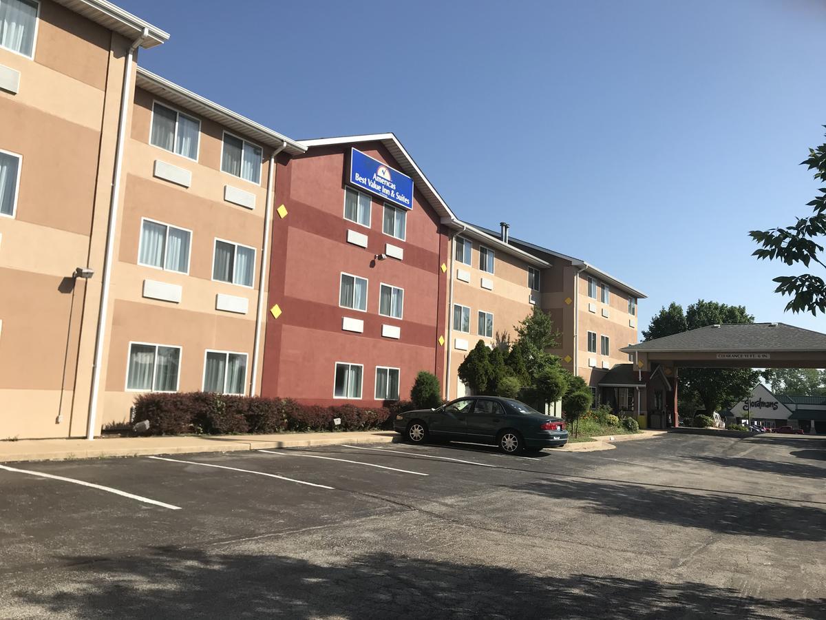 Americas Best Value Inn And Suites Saint Charles Buitenkant foto