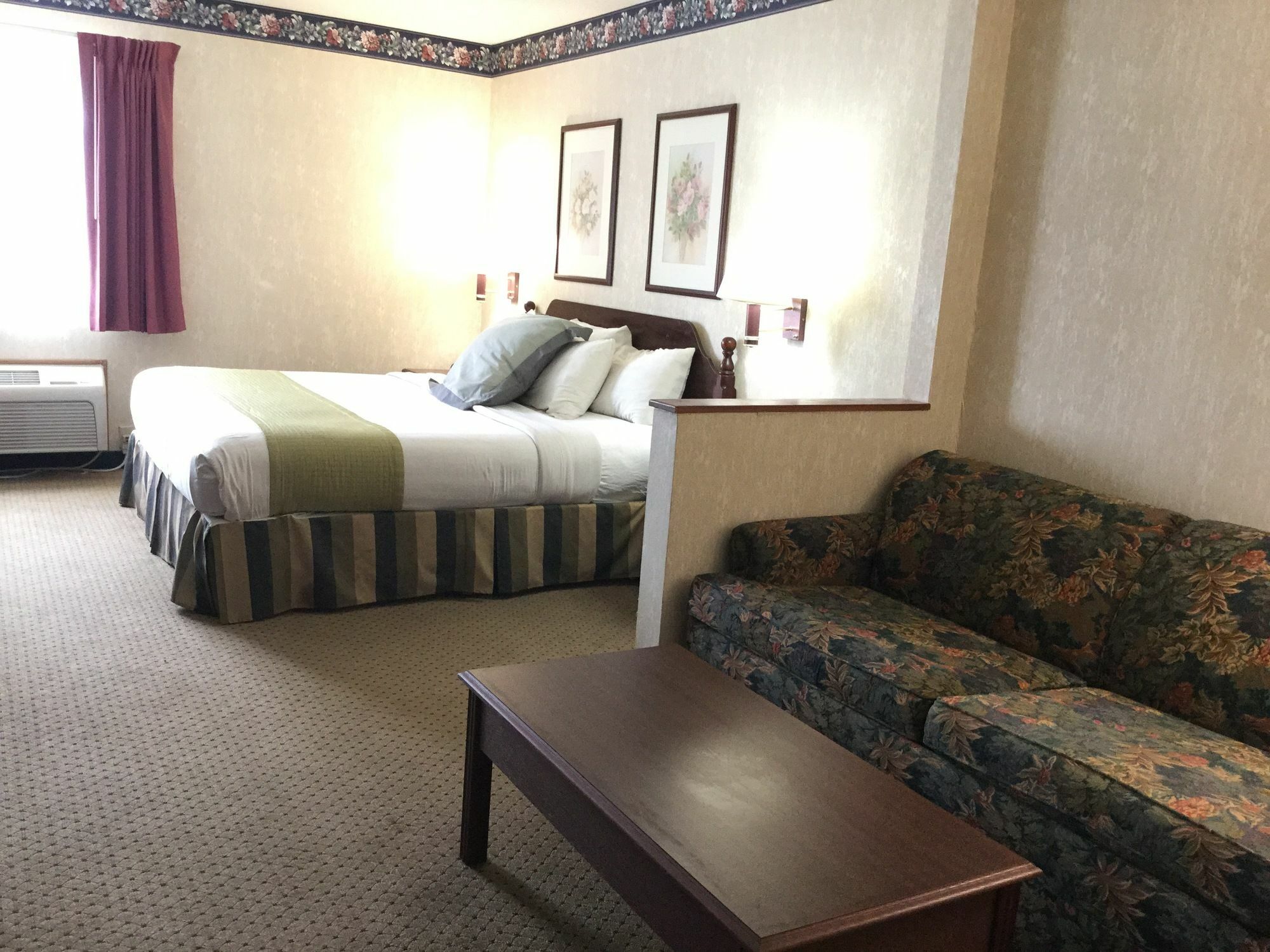 Americas Best Value Inn And Suites Saint Charles Buitenkant foto